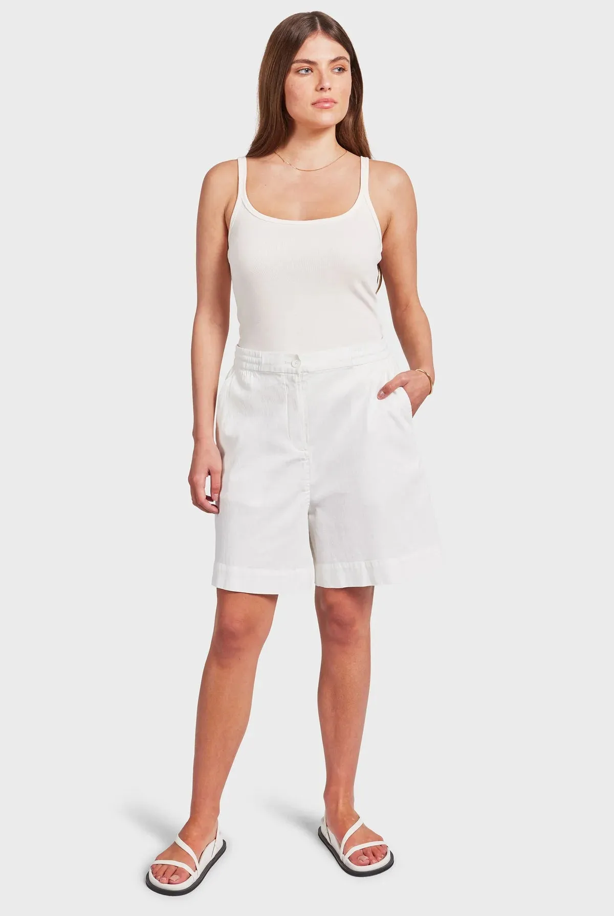 ACADEMY BRAND - Womens Monroe Short - Winter White