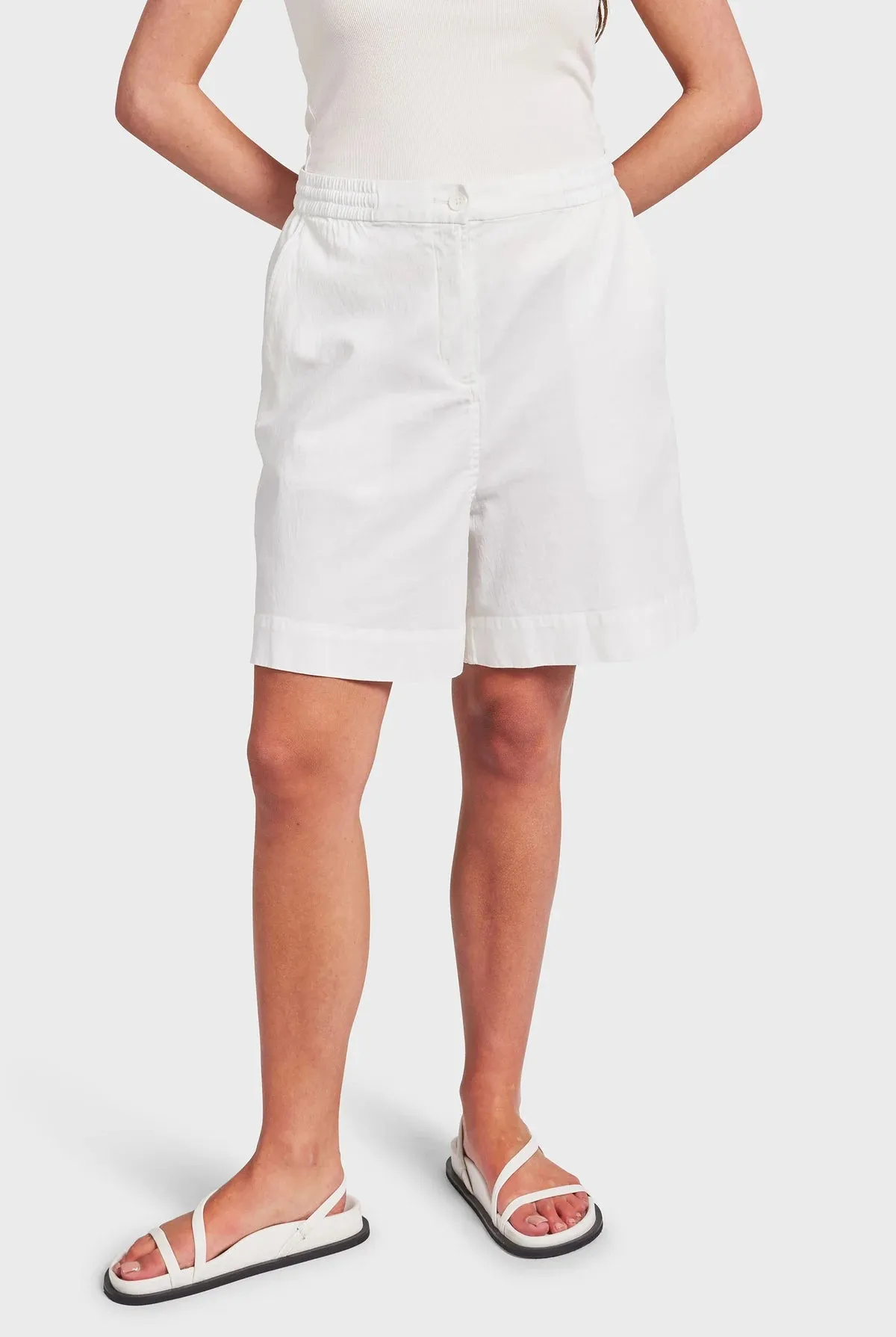 ACADEMY BRAND - Womens Monroe Short - Winter White