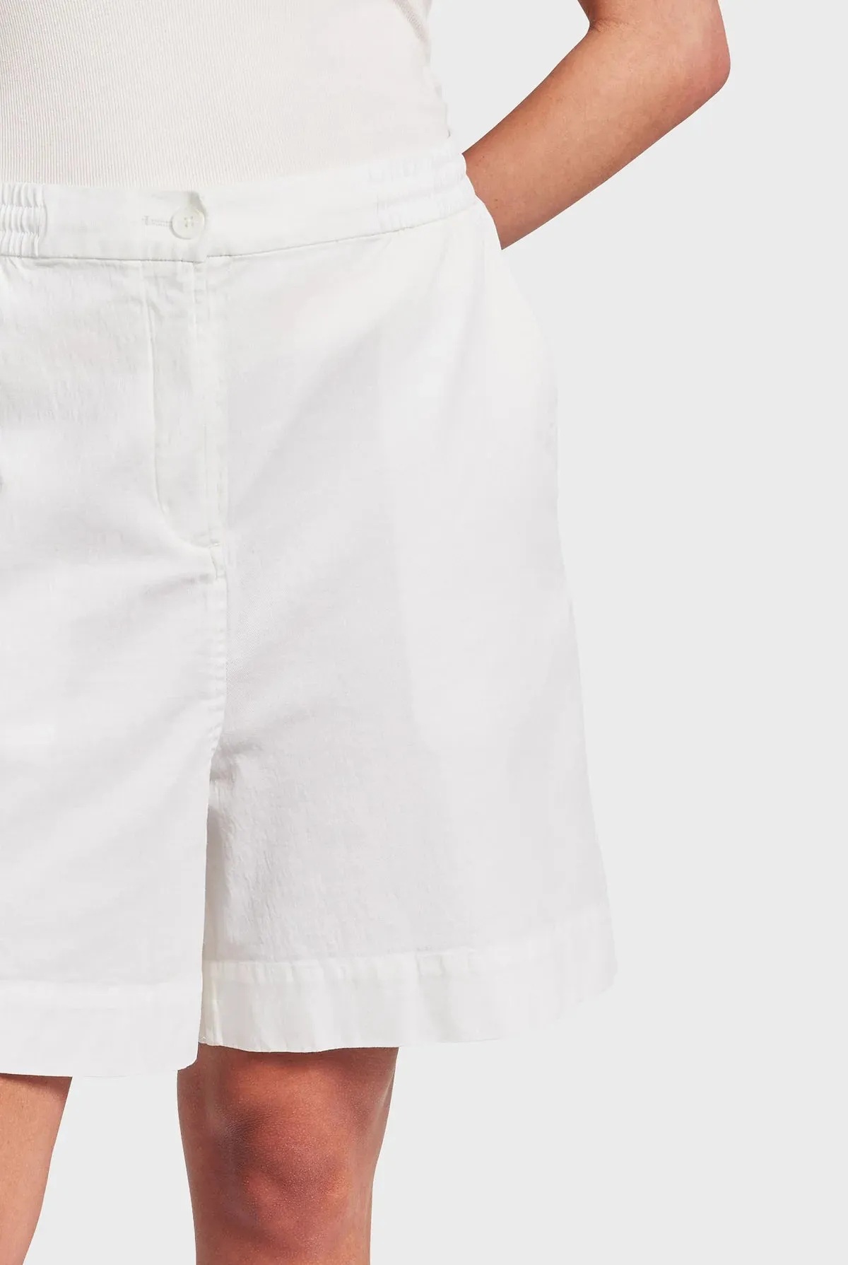 ACADEMY BRAND - Womens Monroe Short - Winter White