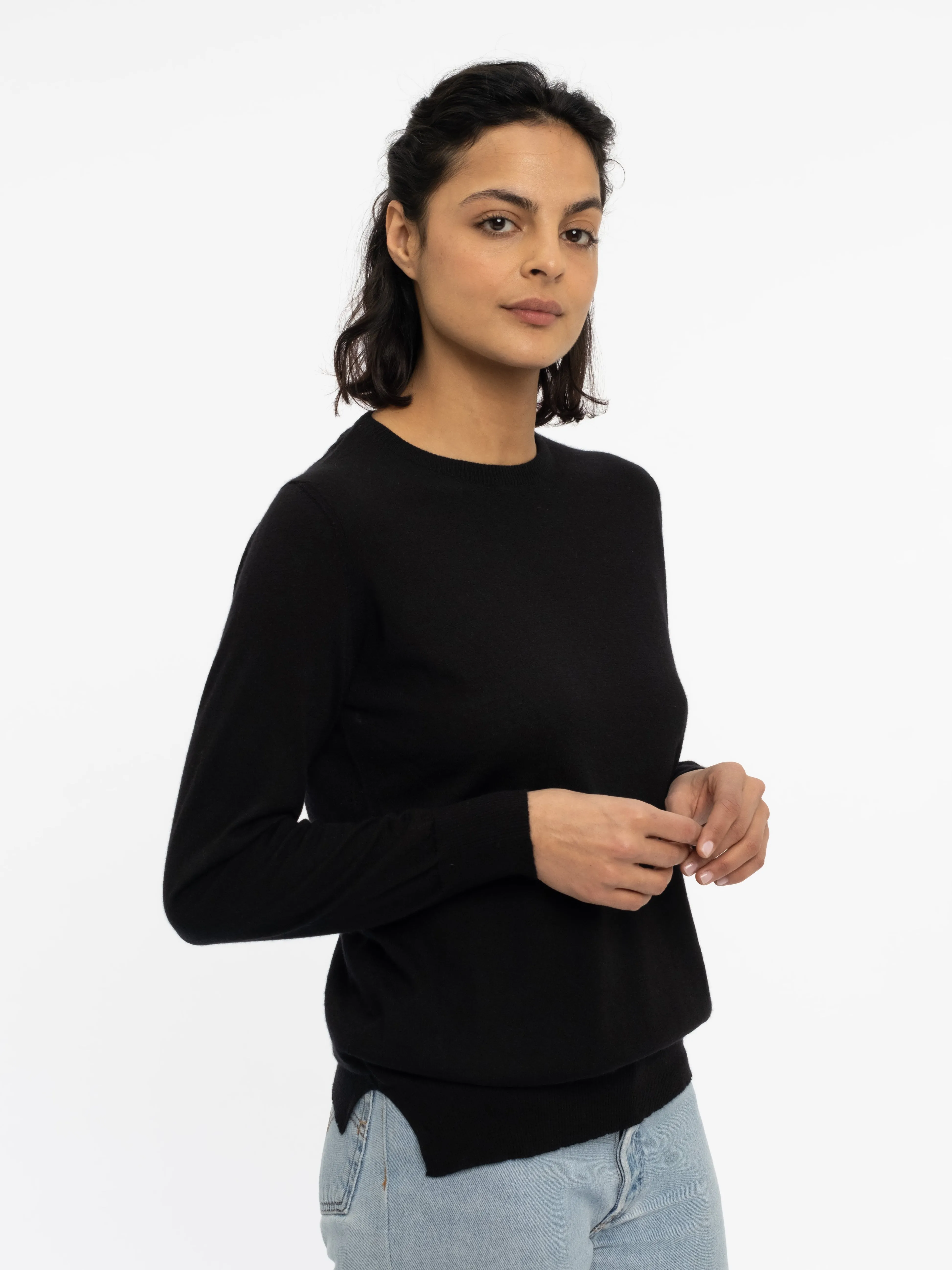 THE SUPER LIGHT CASHMERE KNIT TEE | Black