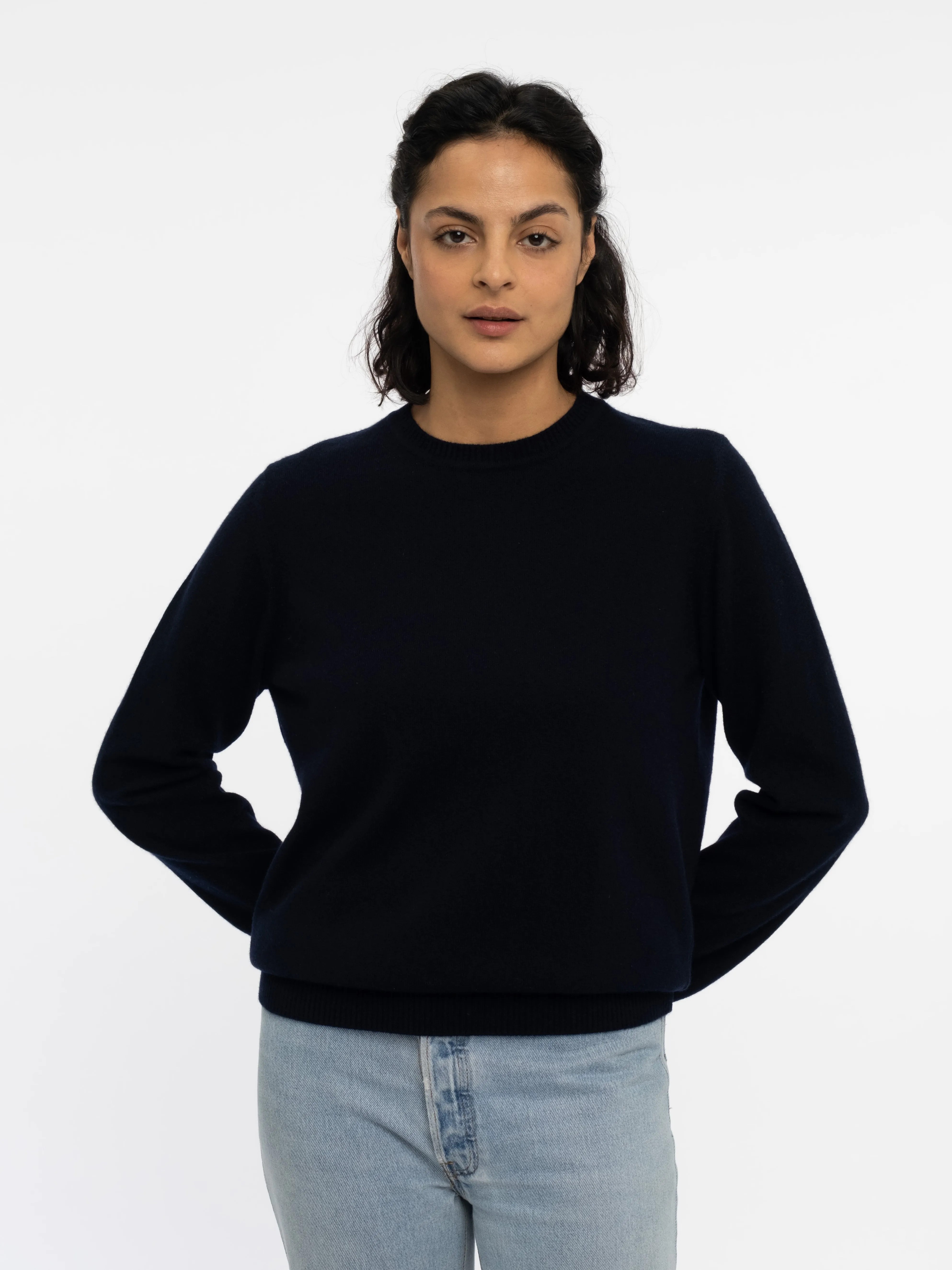 THE SUPER LIGHT CASHMERE KNIT TEE | Navy Blue